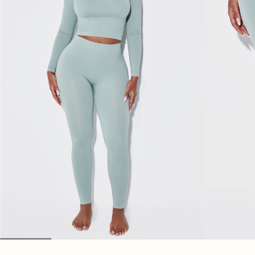 PrettyLittleThing Green Seamless Leggings High-Waisted Stretch